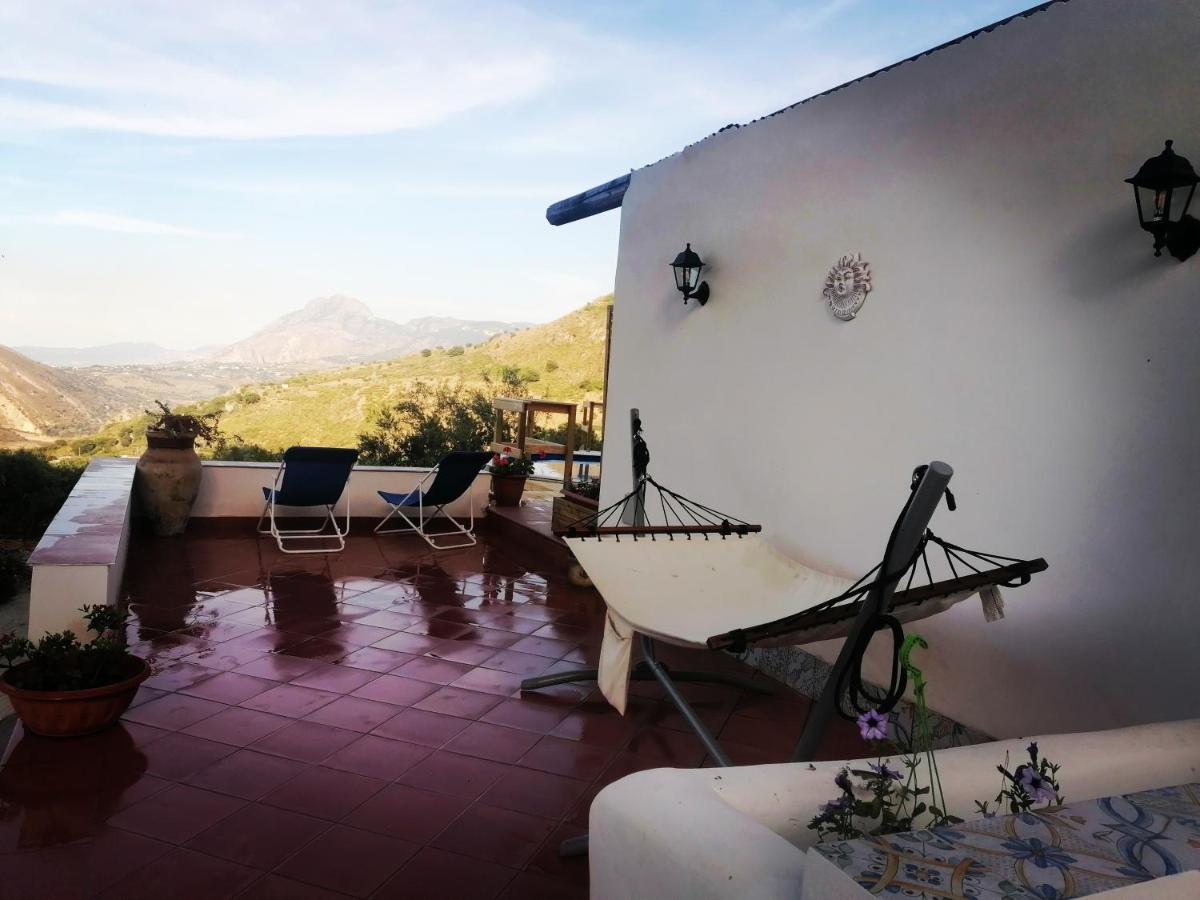 L'Opuntia Sul Lago Caccamo Bagian luar foto