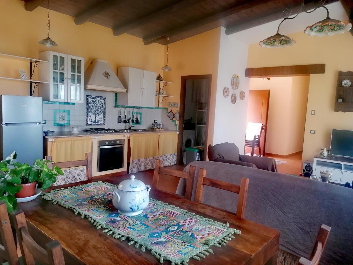 L'Opuntia Sul Lago Caccamo Bagian luar foto