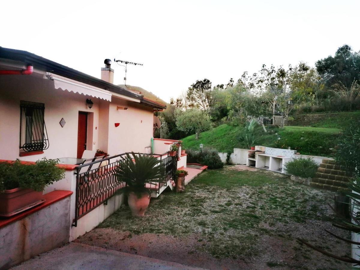 L'Opuntia Sul Lago Caccamo Bagian luar foto